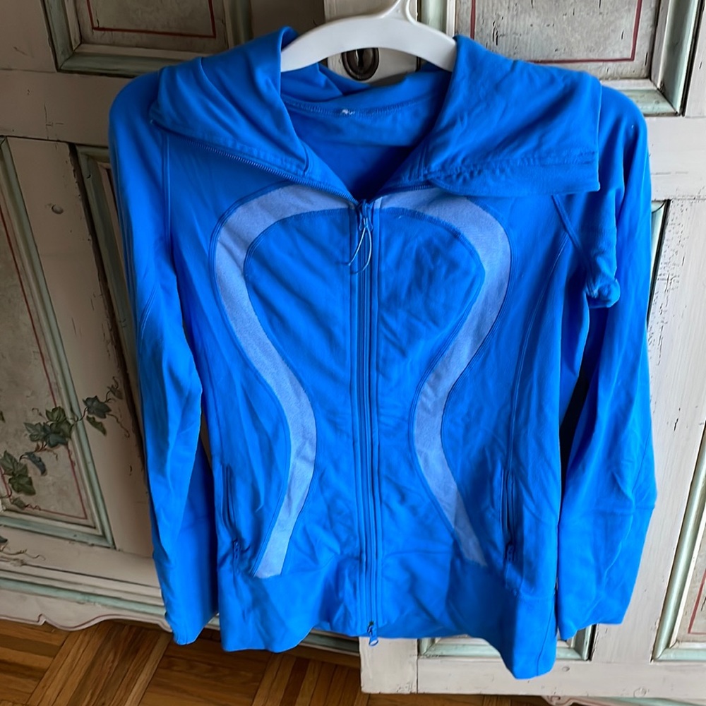 First generation lulu zip up